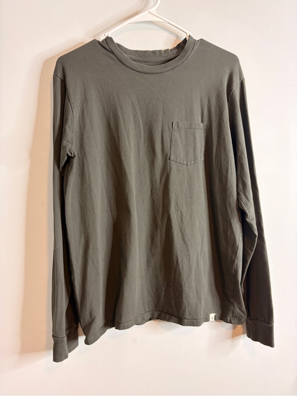 Burt’s bees organic cotton Long-Sleeve Pocket Tee - Charcoal Grey Womens Medium